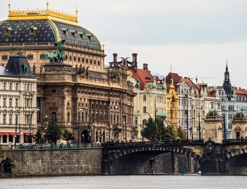 Das Nationaltheater in Prag: Sehenswürdigkeit, Geschichte, Bilder, Infos & Gefahren